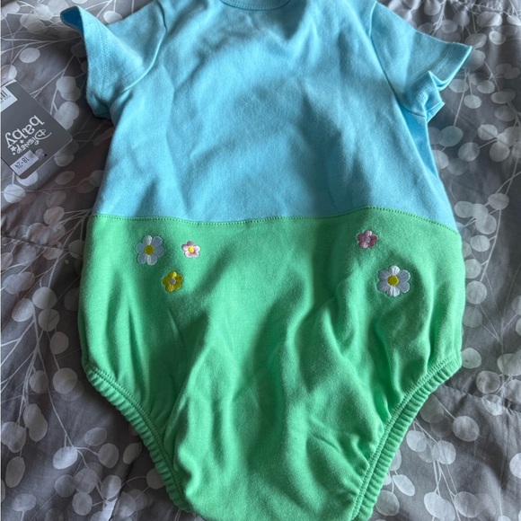 Disney Baby Blue and Green Minnie Mouse Bodysuit - Picture 3 of 3